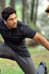 Iddarammayilatho Movie Climax Fight Scene | Allu Arjun, Amala Paul | Sri Balaji Video