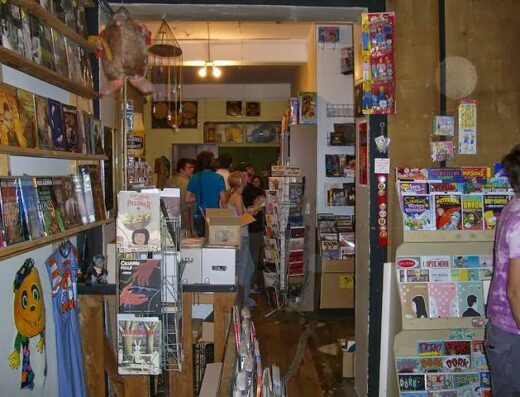 Bizarro-Wuxtry Comics, Toys, & Stuff