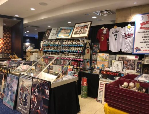 Ultimate Collectibles Sports Cards Memorabilia Comics Pokémon & RECORDS